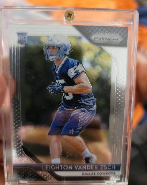 2018 Panini Prizm #250 Leighton Vander Esch — front