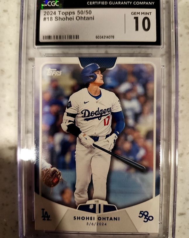 2024 Topps 50/50 #18 Shohei Ohtani — front