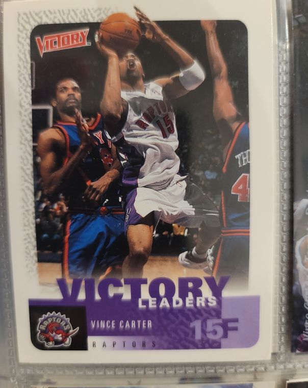 2000-01 Upper Deck Victory #257 Vince Carter — front