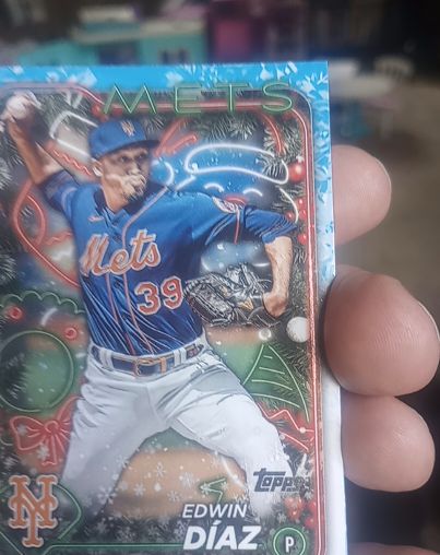 2024 Topps Holiday #H19 Edwin Díaz — front