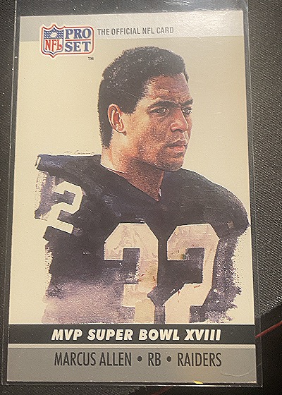 1990 Pro Set #18 Marcus Allen — front