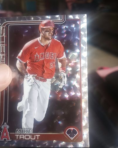 2024 Bowman Chrome Mojo Refractor #82 Mike Trout — front