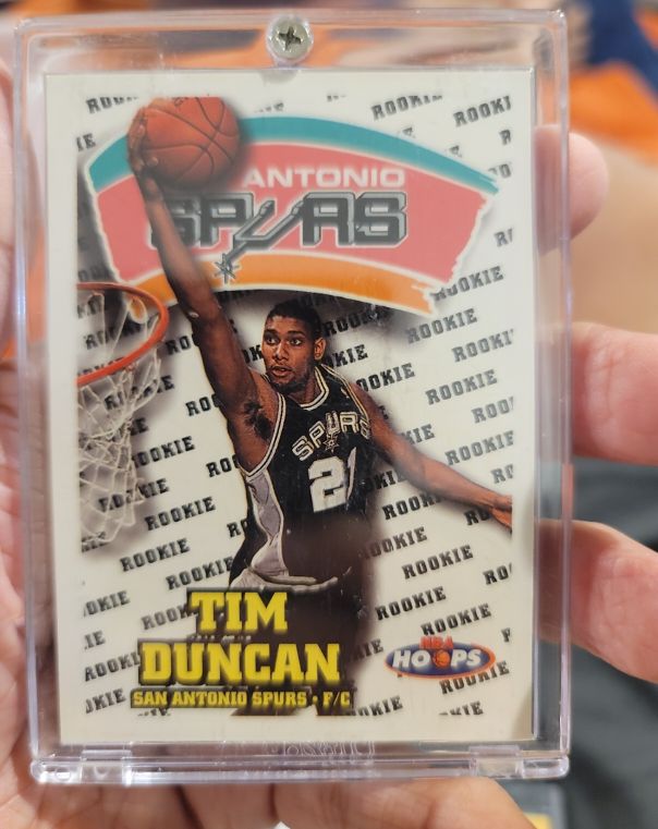 1997-98 Hoops #166 Tim Duncan — front