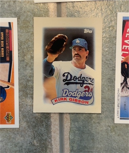 1989 Topps Mini #17 Kirk Gibson — front