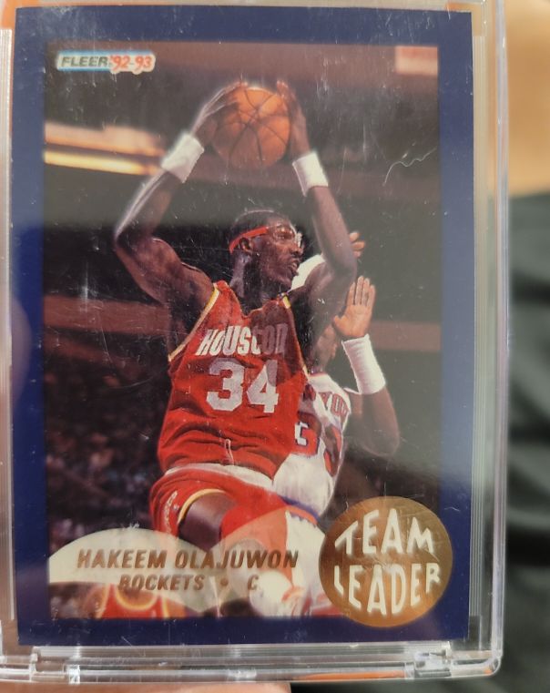 1992-93 Fleer #10 Hakeem Olajuwon Team Leader — front