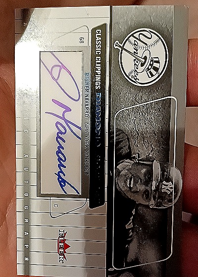 2005 Fleer Classic Clippings Diamond Signings #DS-DN Dioner Navarro — front