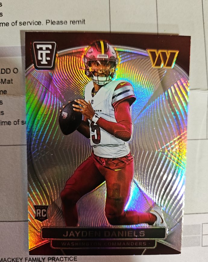 2024 Panini Totally Certified #138 Jayden Daniels — front