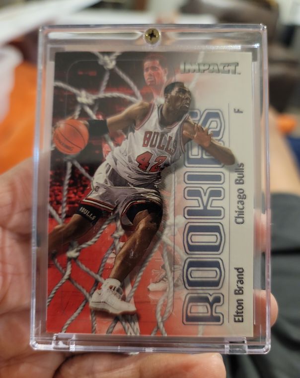 1999 SkyBox Impact #8 Elton Brand — front