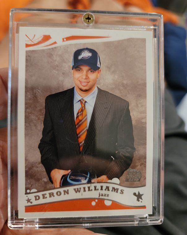 2005-06 Topps #223 Deron Williams Rookie Card — front