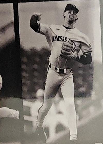 1979 Chuck Hiller Kansas City Royals Vintage Baseball Postcard — front