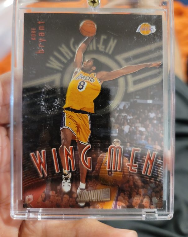 1998-99 Topps Stadium Club Wing Men #W1 Kobe Bryant — front