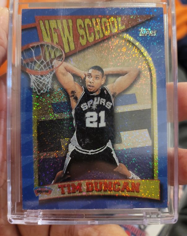 1997-98 Topps New School #NS15 Tim Duncan Rookie Insert — front
