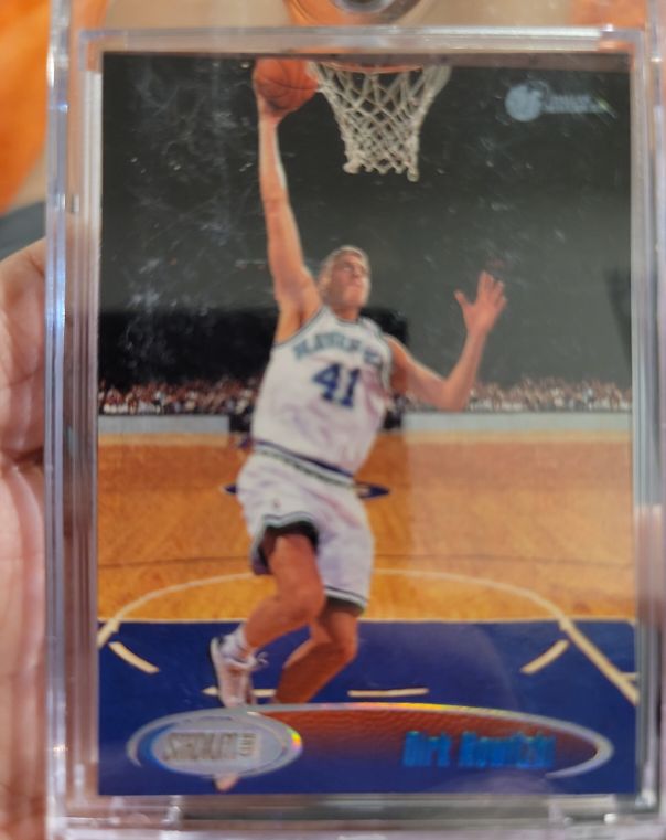 1998-99 Topps Stadium Club #202 Dirk Nowitzki Rookie — front
