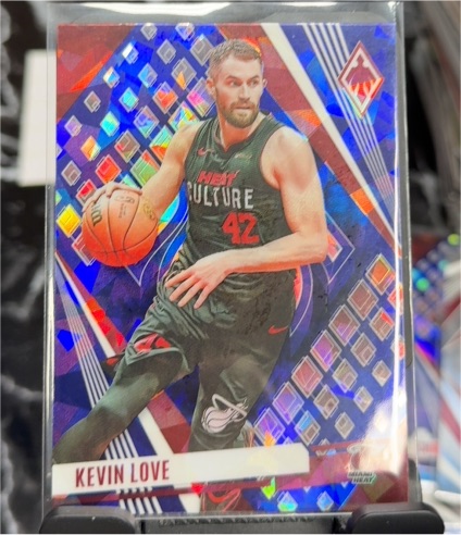 2023-24 Panini Phoenix #65 Kevin Love — front