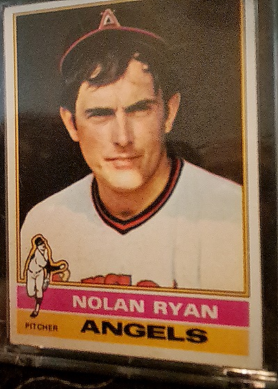1976 Topps #330 Nolan Ryan — front