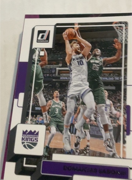 2022-23 Donruss #139 Domantas Sabonis Sacramento Kings — front