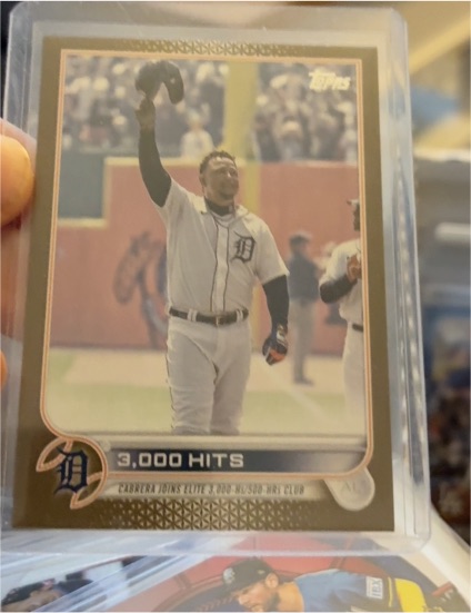 2022 Topps Update #US183 Miguel Cabrera 3000 Hits Insert Detroit Tigers — front