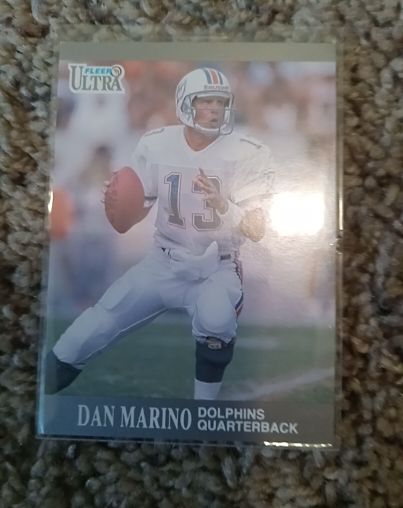 1991 Fleer Ultra #88 Dan Marino — front
