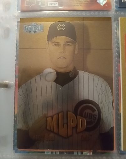 1999 Fleer Metal Universe #284 Kerry Wood — front