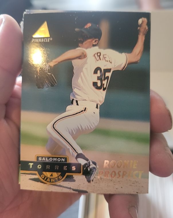 1994 Pinnacle #261 Salomon Torres Rookie Prospect — front