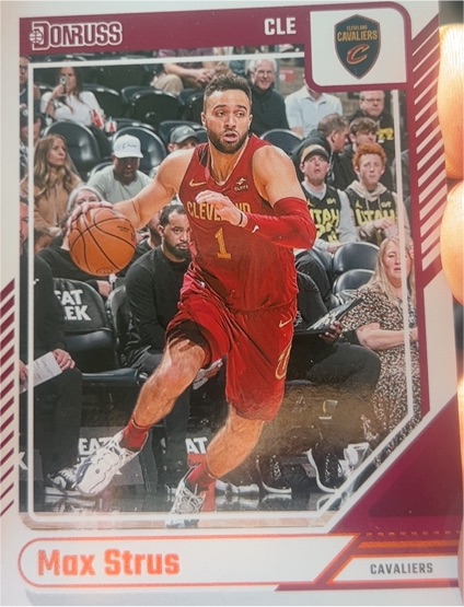 2024-25 Donruss #10 Max Strus — front