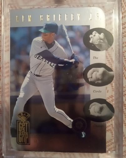 1997 Leaf Get A Grip #1 Ken Griffey Jr — front