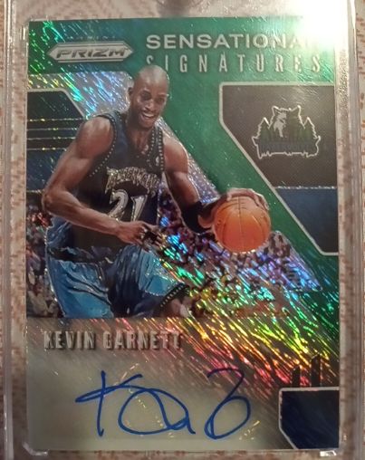 2003 Panini Prizm Sensational Signatures Kevin Garnett — front