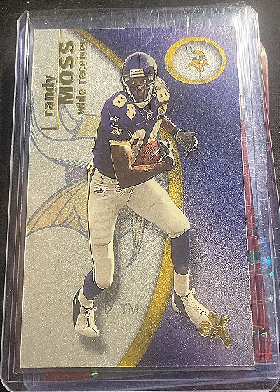 2001 Fleer E-X #76 Randy Moss — front