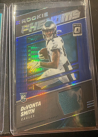 2021 Donruss Optic #RP-5 DeVonta Smith Rookie Phenoms Blue Hyper Prizm Patch — front