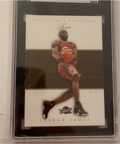2004-05 Fleer Flair #35 LeBron James — front