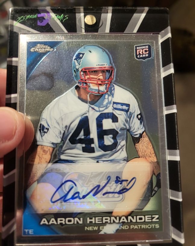 2010 Topps Chrome #46 Aaron Hernandez — front