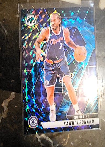 2023-24 Panini Mosaic #202 Kawhi Leonard — front