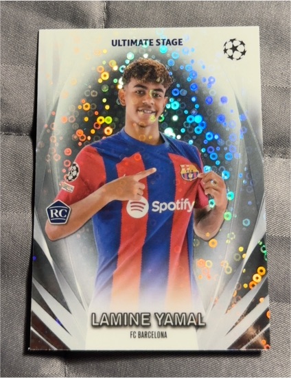 2023 Topps UEFA Club Competitions Ultimate Stage #USC-16 Lamine Yamal — front