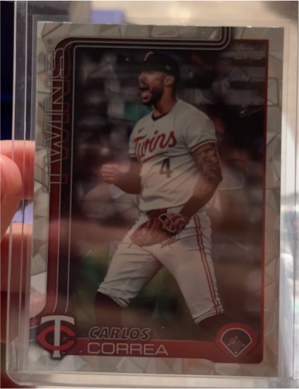 2025 Topps Series 1 #275 Carlos Correa — front