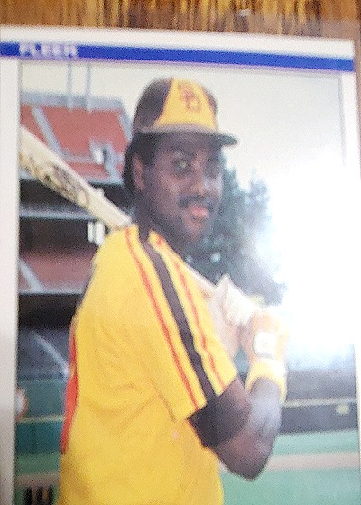 1984 Fleer #301 Tony Gwynn — front