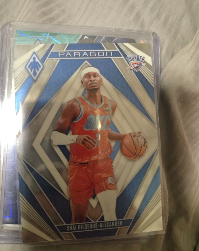2023-24 Panini Phoenix Paragon #12 Shai Gilgeous-Alexander — front