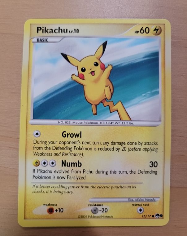 2009 Pokémon POP Series 9 #15 Pikachu — front