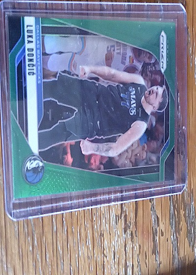 2024-25 Panini Prizm #89 Luka Dončić — front