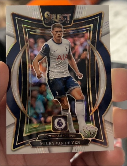 2024-25 Panini Select Premier League #9 Micky Van De Ven — front