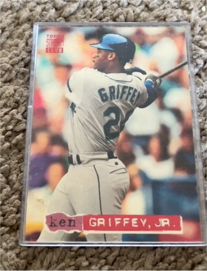 1994 Topps Stadium Club #85 Ken Griffey Jr. — front