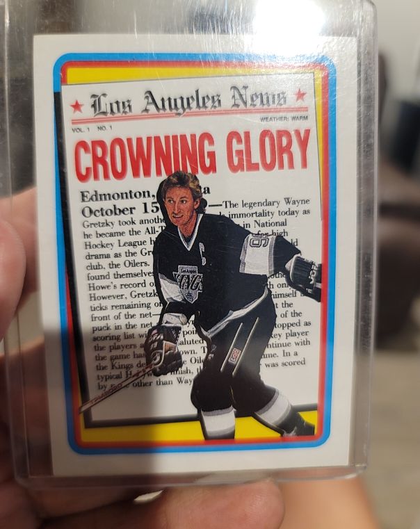 1990-91 Topps #3 Wayne Gretzky Crowning Glory — front