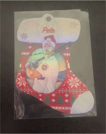 2024 Topps Holiday Stocking Die-Cut Ornament #SDC-11 Pete Alonso — front