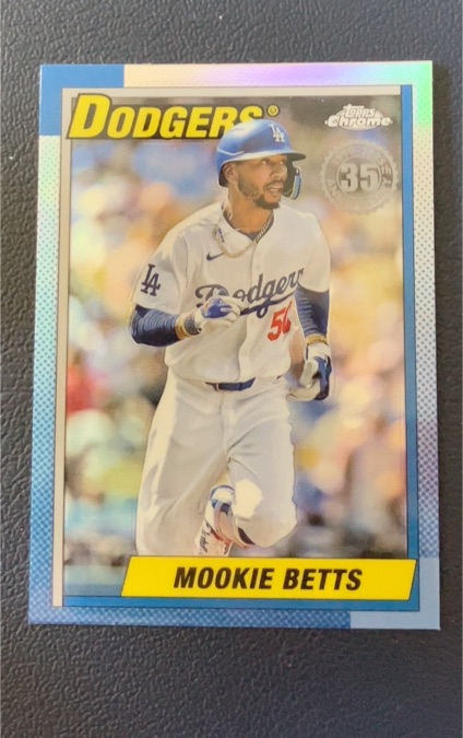 2025 Topps Chrome 1990 Topps #90CB-8 Mookie Betts — front