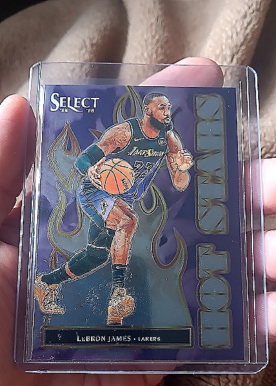 2024-25 Panini Select #2 LeBron James Hot Stars — front