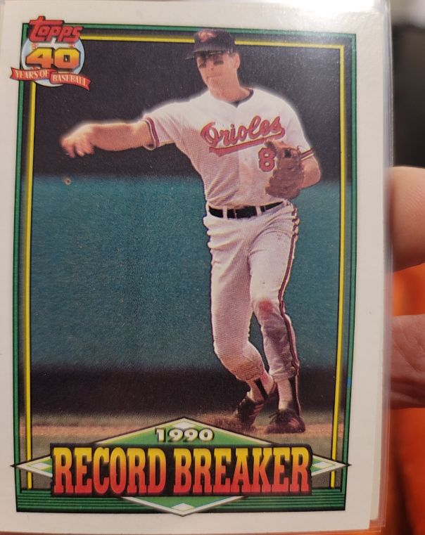 1991 Topps #5 Cal Ripken Jr. 1990 Record Breaker — front