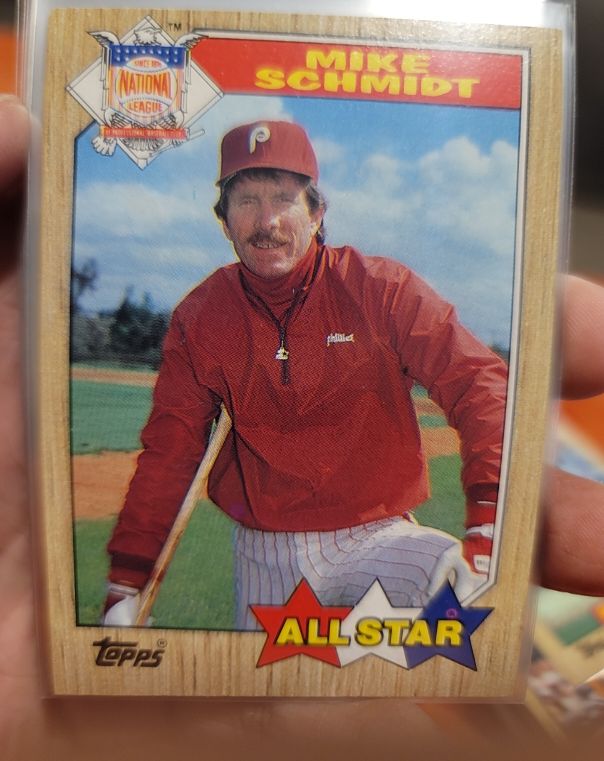 1987 Topps #597 Mike Schmidt — front