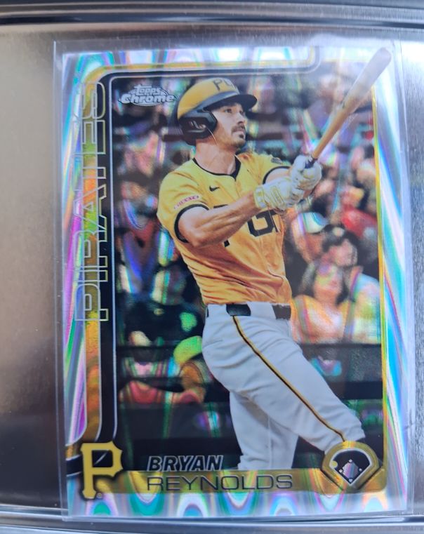 2025 Topps Chrome #9 Bryan Reynolds — front