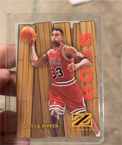 1997-98 SkyBox Z-Force Boss #16/B Scottie Pippen — front