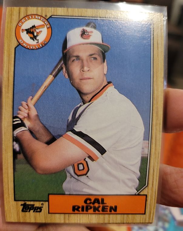 1987 Topps #784 Cal Ripken — front