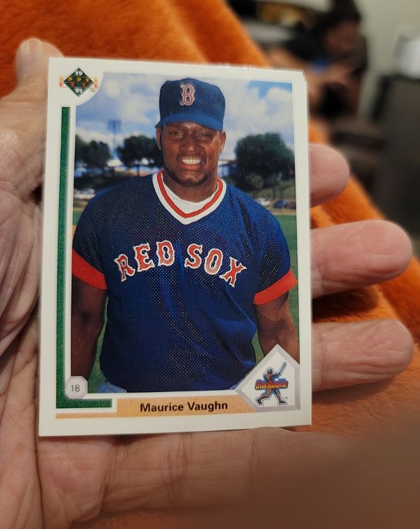 1991 Upper Deck #5 Maurice Vaughn — front